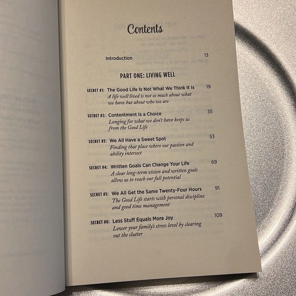 NEW BOOK by RUTH SOUKUP, LIVING WELL SPENDING LESS - unread - Picture 5 of 7